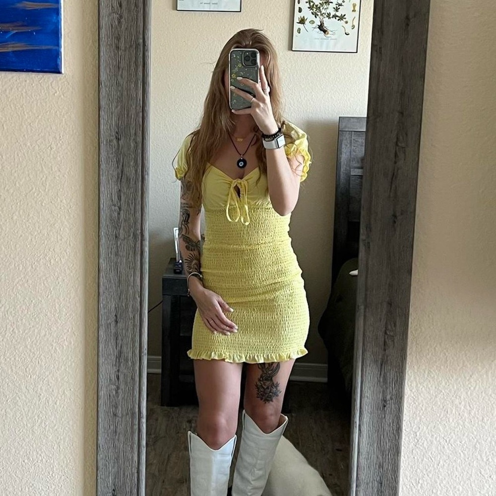 yellow cinched dress